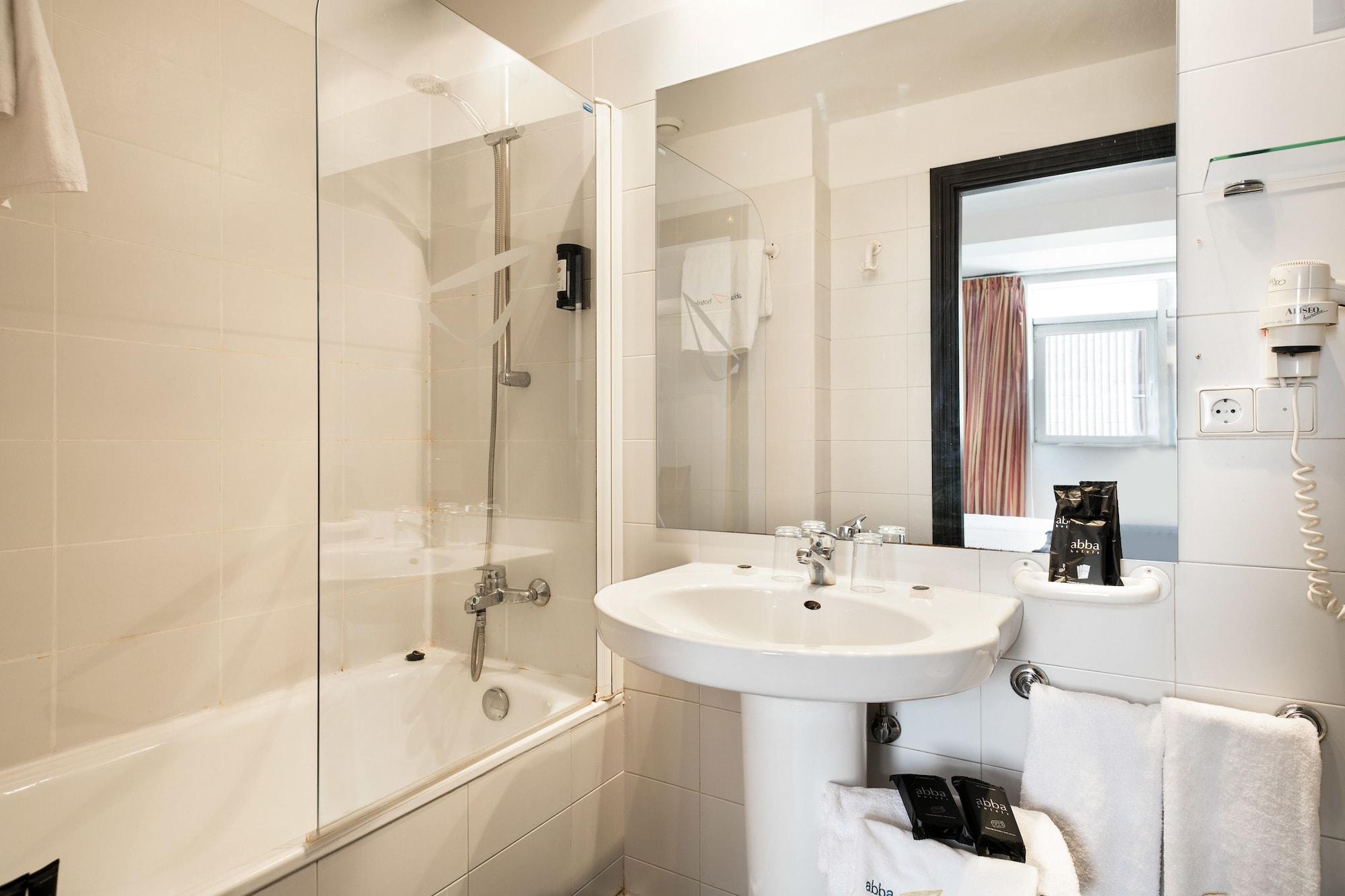 Abba Jazz Hotel Vitoria Bagian luar foto