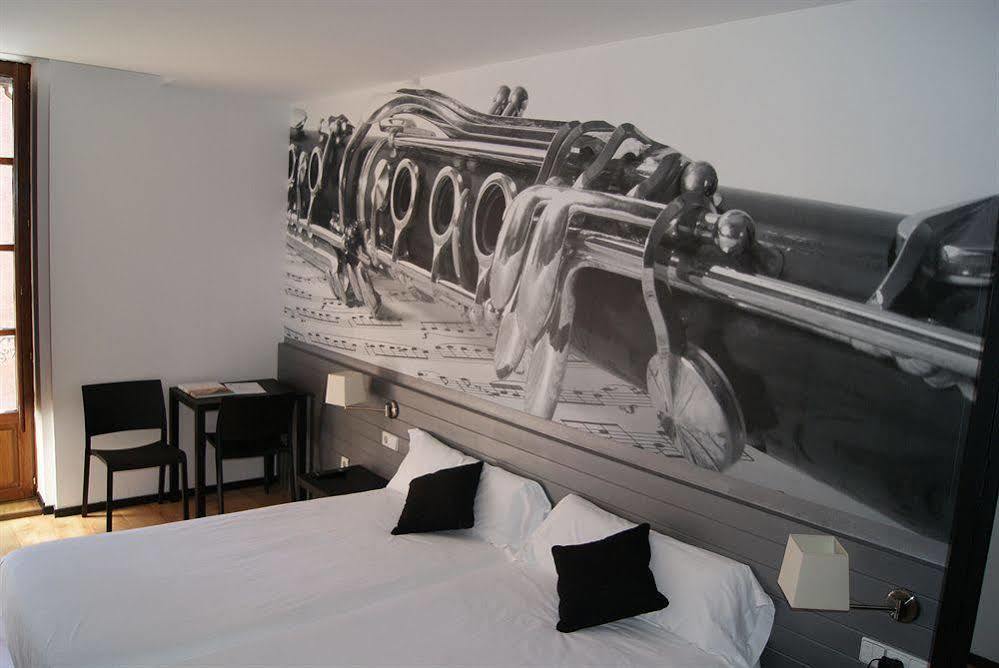 Abba Jazz Hotel Vitoria Bagian luar foto