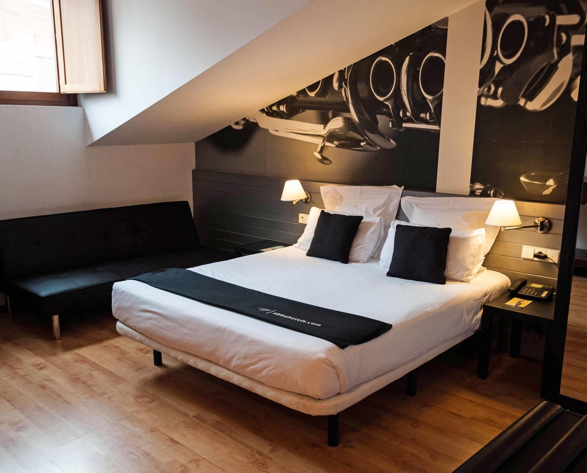 Abba Jazz Hotel Vitoria Bagian luar foto